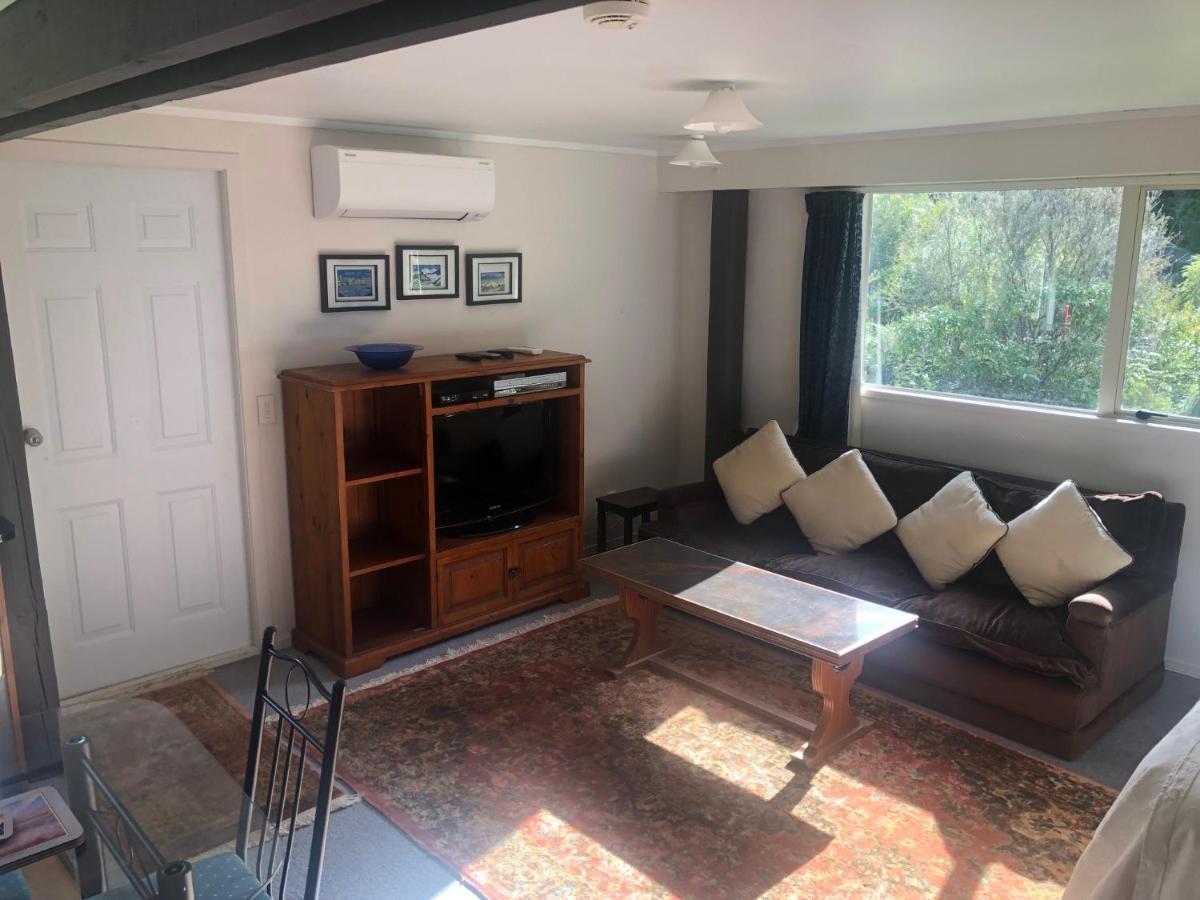 Spiral Gardens Country Park Retreat Apartment Raurimu Ngoại thất bức ảnh
